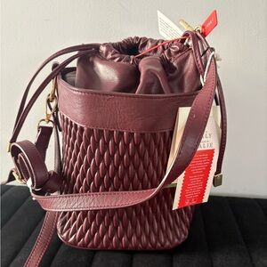 Elegant Burgundy Bucket Bag Divina Firenze
